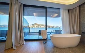 Yacht Premium 4*